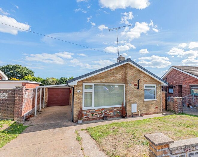 2 Bedroom Detached Bungalow For Sale In Weston Rise, Caister-On-Sea, NR30