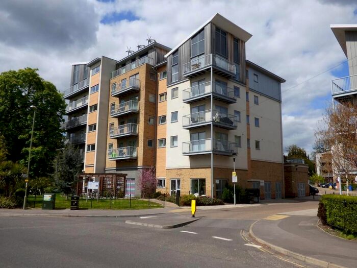 2 Bedroom Flat To Rent In Brand House, Farnborough, Hampshire, GU14