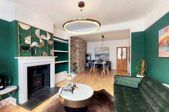 3 Bedroom Semi-Detached House To Rent In Craigdale Road, Hornchurch, RM11