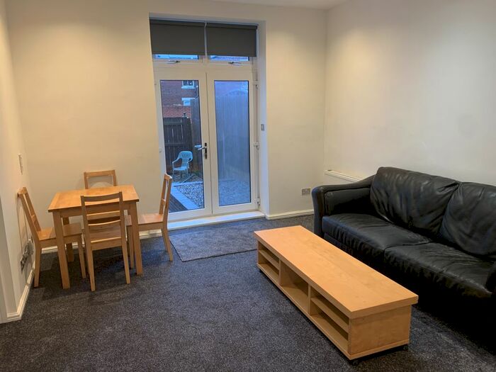 1 Bedroom Flat To Rent In Grosvenor Road, Newcastle Upon Tyne, Tyne And Wear, NE2