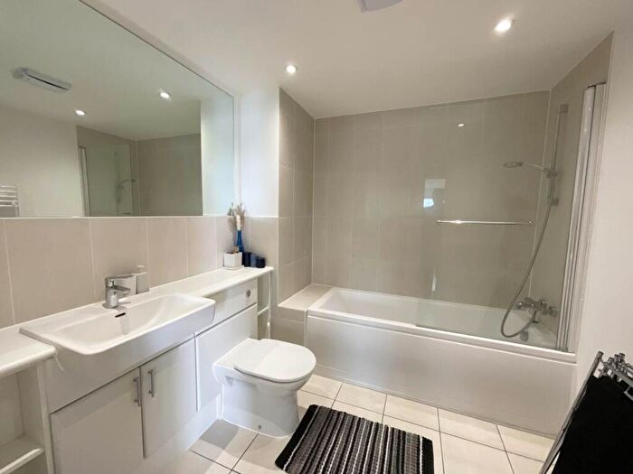 2 Bedroom Apartment To Rent In Fathom Court, Basin Approach, London, E16
