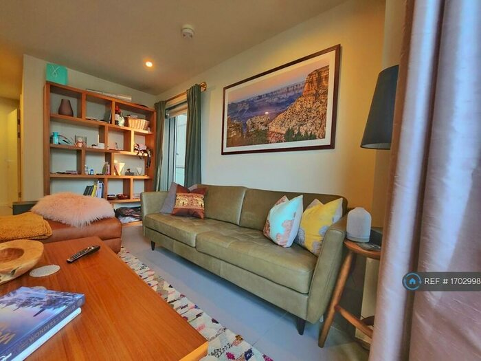 1 Bedroom Flat To Rent In Dance Square, London, EC1V