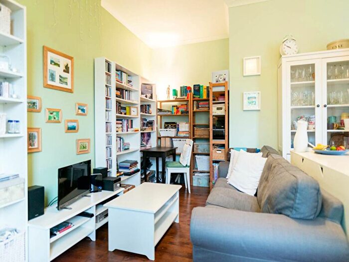 2 Bedroom Flat To Rent In Rosevale Terrace, Leith, EH6