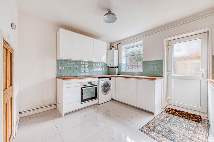 3 Bedroom Terraced House For Sale In Marion Road, Norwich, NR1