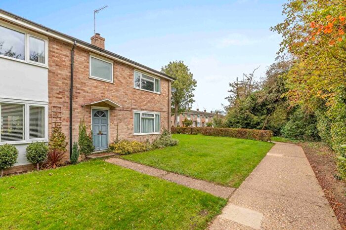 3 Bedroom Terraced House For Sale In Firs Close, Hazlemere, HP15