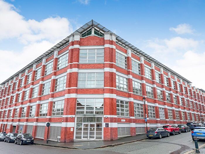 2 Bedroom Flat For Sale In Apartment, Newhampton Lofts, Birmingham, B18