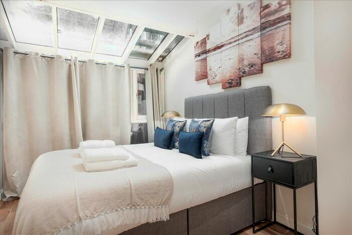 3 Bedroom Flat To Rent In Maddox Street (), London, W1S