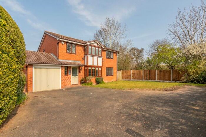 5 Bedroom Detached House To Rent In Hartington Close, Dorridge, B93