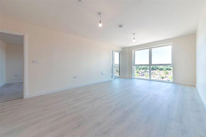 2 Bedroom Flat To Rent In Hargrave Drive, Harrow, HA1