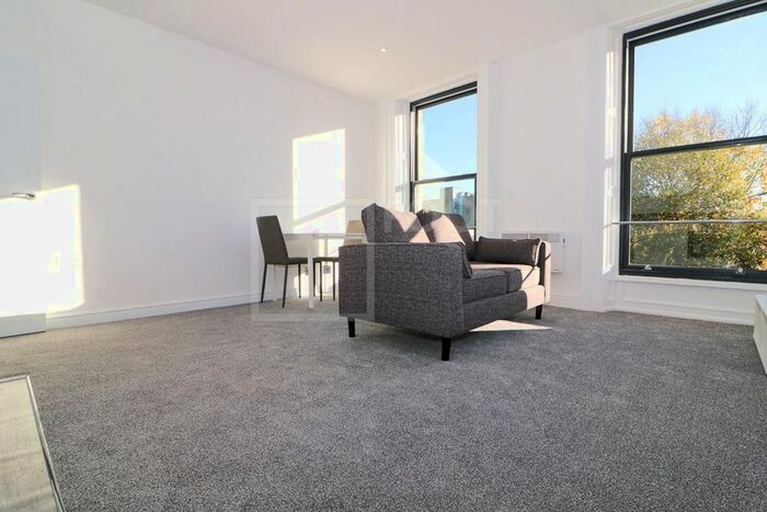 1 Bedroom Flat To Rent In Eldon Place, Bradford BD1