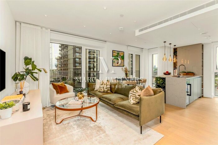 2 Bedroom Flat To Rent In Parkside Apartments, Cascade Way, London, W12