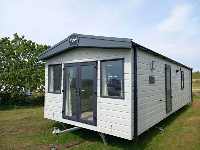 2 Bedroom Mobile/park Home For Sale In Steel Green, Millom, LA18