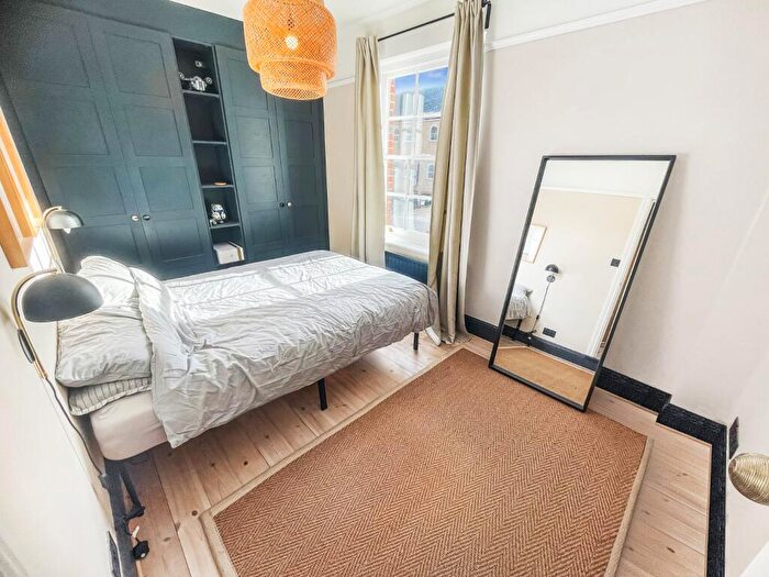 2 Bedroom Flat For Sale In Hazards House, West Street, Gravesend, Kent, DA11