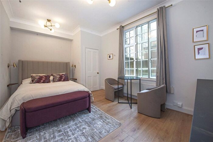 Studio To Rent In Hallam Street, London, W1W