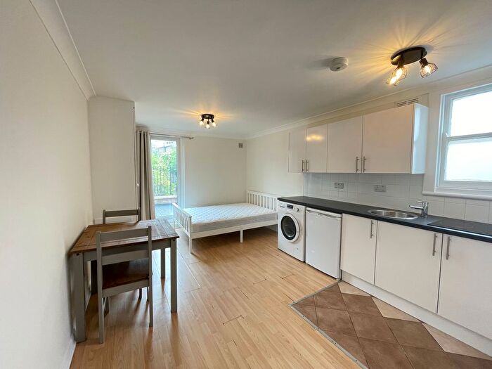 Studio To Rent In Narcissus Road, West Hampstead, London, NW6