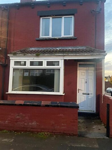 2 Bedroom Terraced House For Sale In Berkeley Avenue, Leeds, LS8