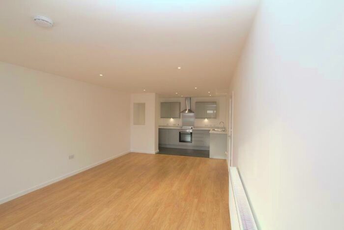 2 Bedroom Flat To Rent In Brigstowe Apartments - Shirehampton, BS11