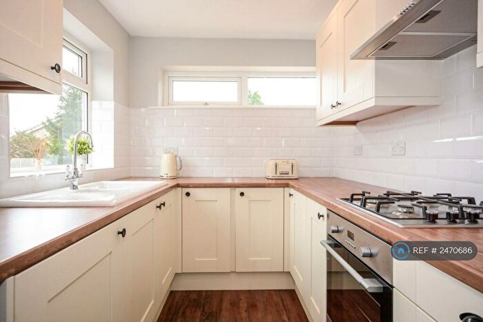 2 Bedroom Bungalow To Rent In Riber Close, Inkersall, Chesterfield, S43