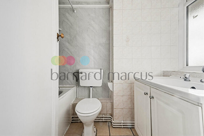 Apartment To Rent In London Road, Thornton Heath, CR7