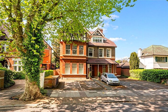 1 Bedroom Flat To Rent In Riverdale Gardens, East Twickenham, TW1