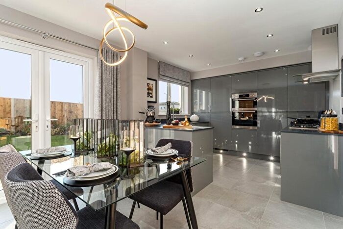 4 Bedroom Detached House For Sale In Arrochar Drive, Bishopton, PA7