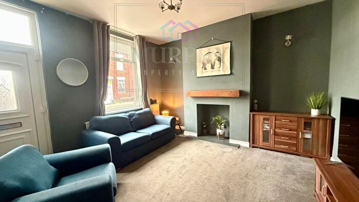 2 Bedroom End Of Terrace House For Sale In Slack Lane, Crofton, Wakefield, West Yorkshire, WF4