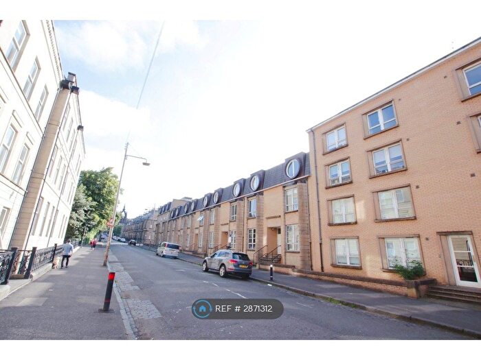 3 Bedroom Flat To Rent In Belmont Street, Glasgow, G12