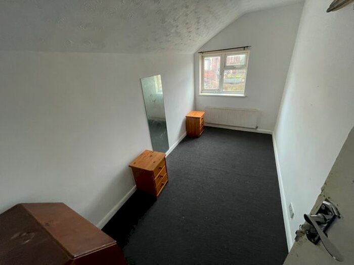 4 Bedroom Terraced House To Rent In Hobson Road, Birmingham, B29