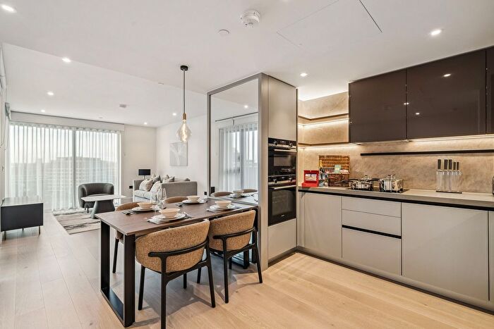 2 Bedroom Flat To Rent In Westmont Apartments, White City Living, W12