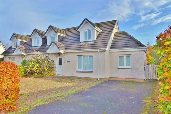 3 Bedroom Cottage For Sale In Glen Road, Brodick, KA27