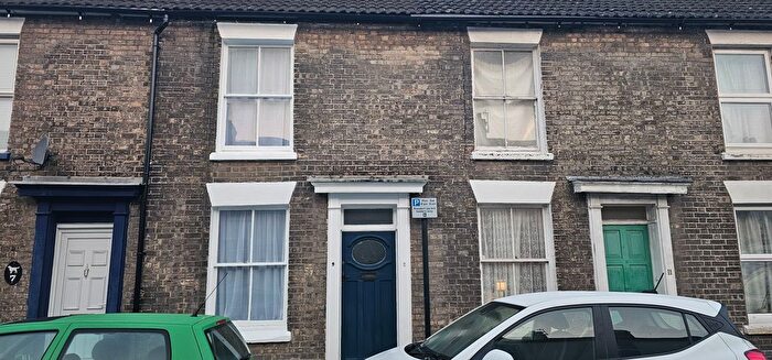 2 Bedroom Terraced House To Rent In South Street, Salisbury, SP2