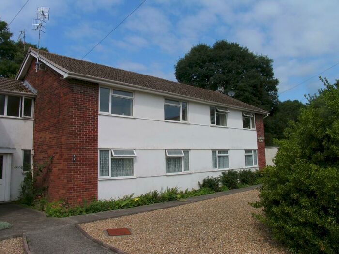 2 Bedroom Flat To Rent In Rob-Lynne Court, Winscombe, North Somerset, BS25
