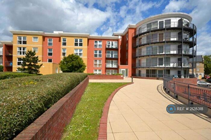 1 Bedroom Flat To Rent In Memorial Heights, Ilford, IG2