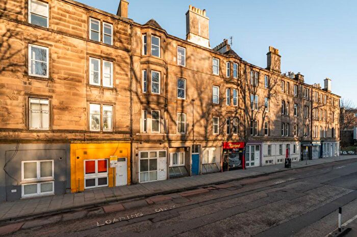 3 Bedroom Flat For Sale In Dalry Road, Edinburgh, EH11