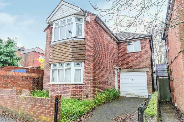 5 Bedroom Detached House To Rent In Nile Road, Southampton, SO17