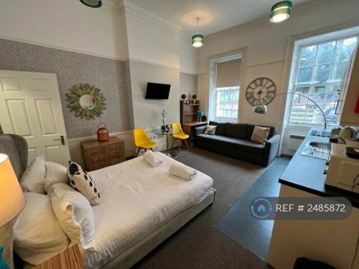 Studio To Rent In Berkeley Square, Bristol, BS8 - Photo 2