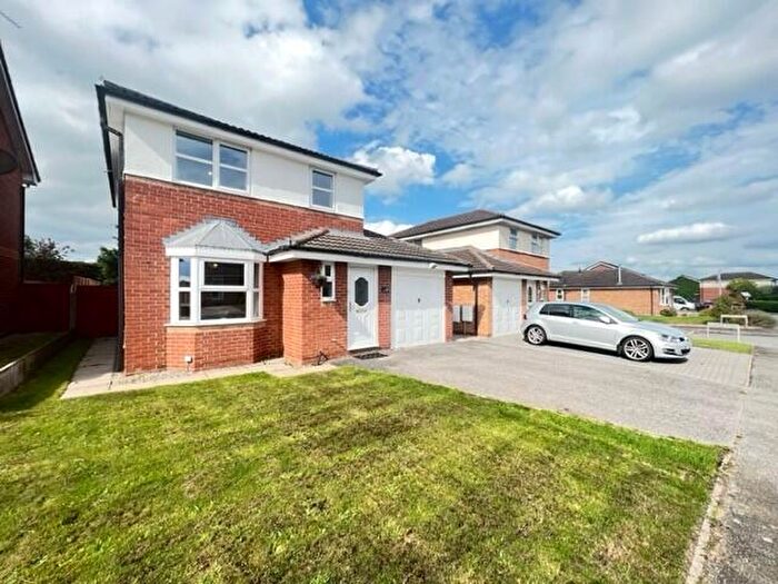 3 Bedroom Detached House To Rent In Davenham Way, Middlewich, CW10