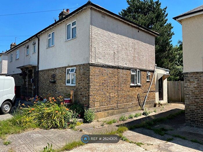 2 Bedroom Flat To Rent In Marlborough Road, Uxbridge, UB10