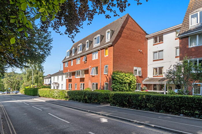 1 Bedroom Apartment For Sale In Hendford, Yeovil, BA20