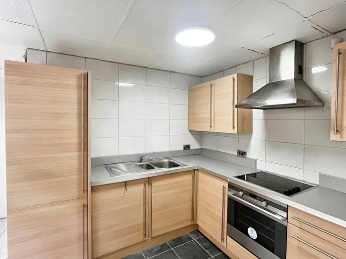 2 Bedroom Property To Rent In Ruthin Gardens, Cathays, CF24