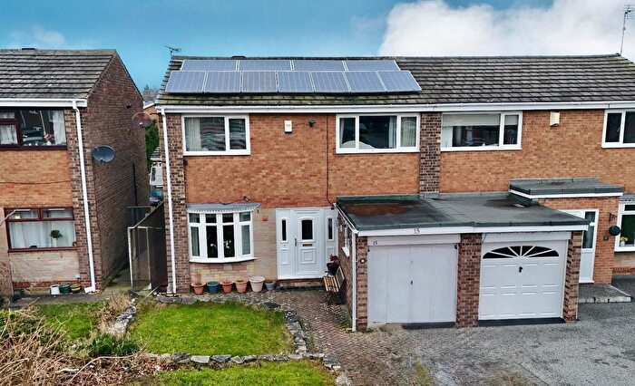 3 Bedroom Semi Detached House For Sale In Lambourne Drive, Marton-In-Cleveland, Middlesbrough, TS7