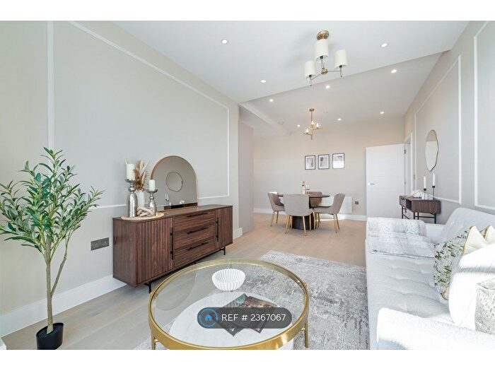 2 Bedroom Flat To Rent In Raffles House, Hendon, NW4