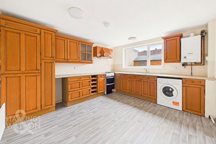 2 Bedroom End Of Terrace House For Sale In Mission Road, Diss, IP22