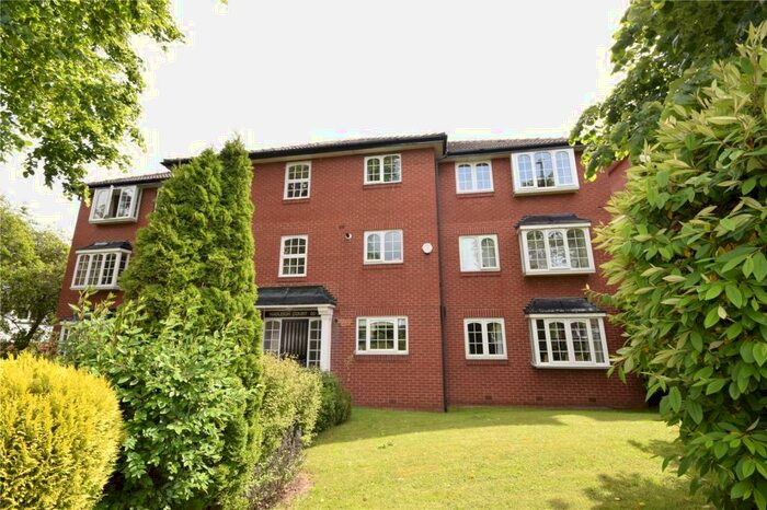 2 Bedroom Apartment To Rent In Hadleigh Court, Shadwell Lane, Leeds, LS17