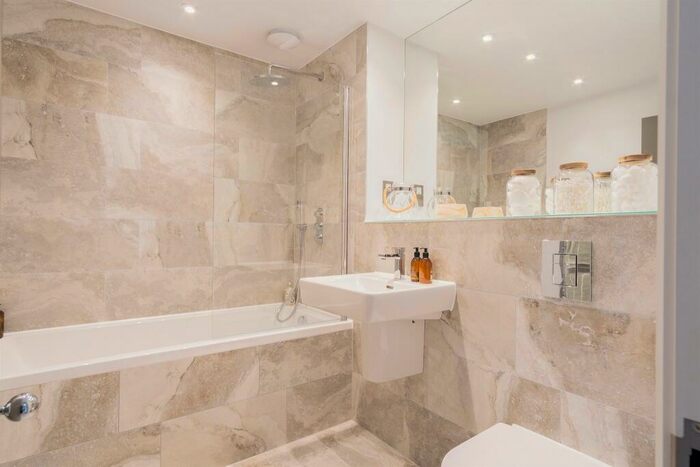 5 Bedroom Detached House For Sale In Manningtree Park, Mistley, Manningtree, CO11