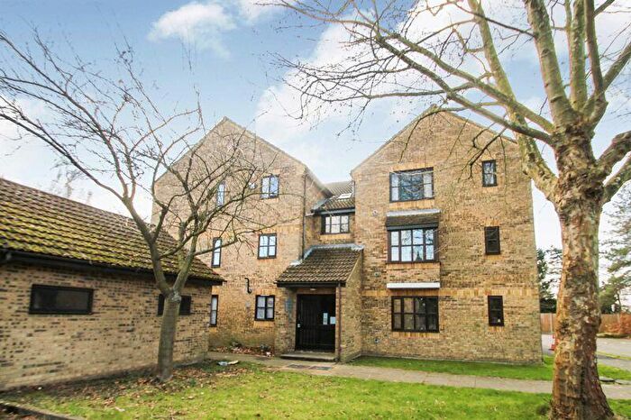 1 Bedroom Flat To Rent In Jasmin Close, Northwood, HA6