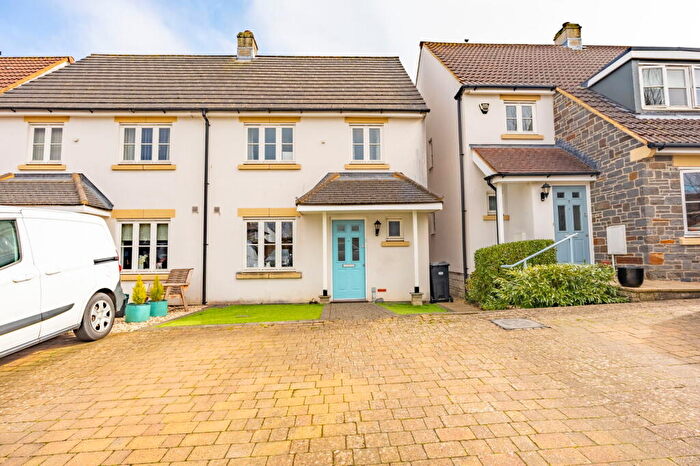 4 Bedroom Semi Detached House For Sale In Chewton Close, Keynsham, Bristol, BS31