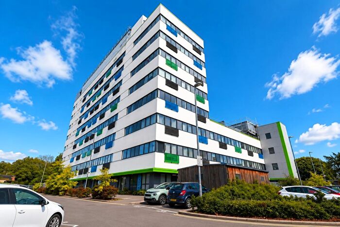 2 Bedroom Flat For Sale In Kings Road, Stevenage, SG1