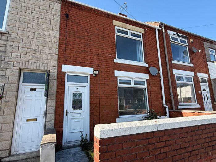 3 Bedroom Property To Rent In Lordens Hill, Dinnington, Sheffield, S25