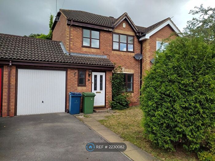 3 Bedroom Semi-Detached House To Rent In The Ridgeway, Stafford, ST16